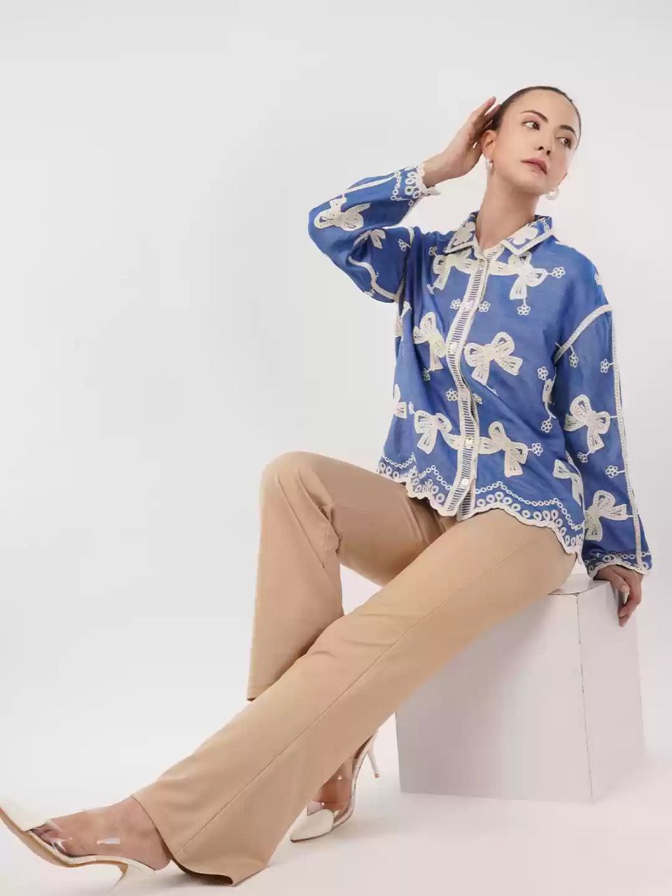 China Floral Embroidered Cotton Oversized Casual Shirt for Women